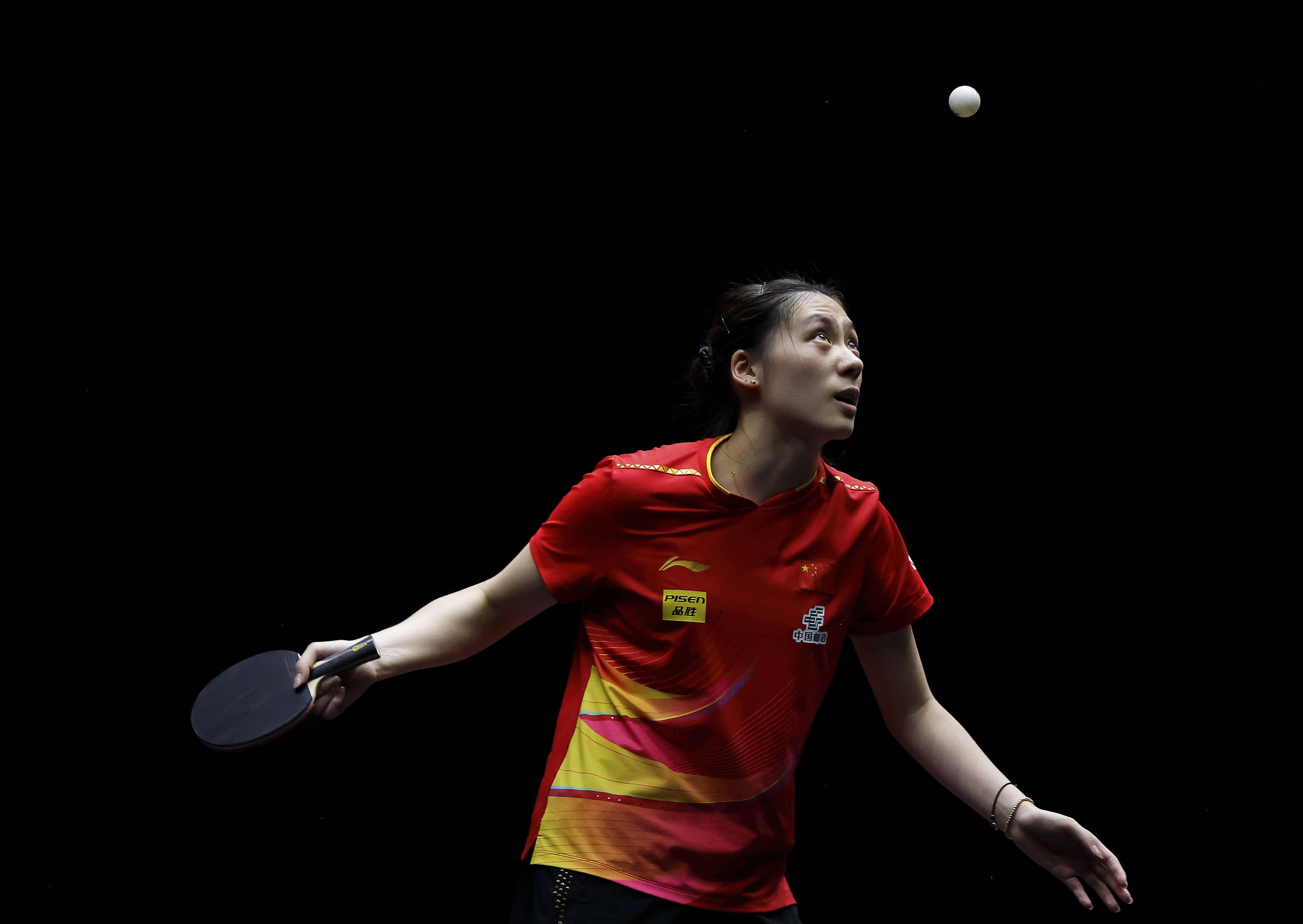 詹姆斯以他 詹姆斯以他