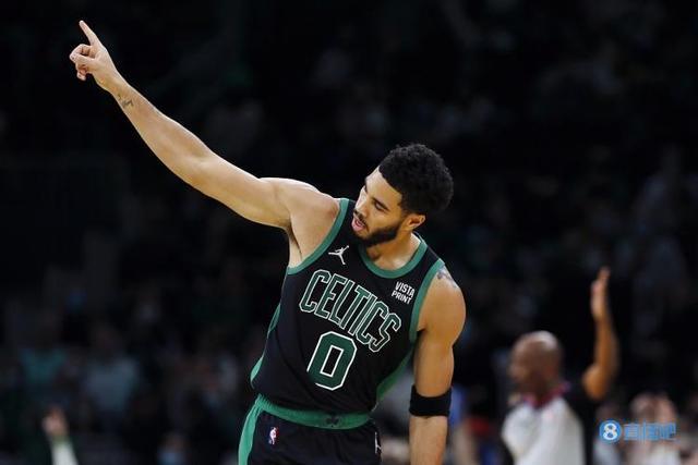 和后卫线凭 和后卫线凭