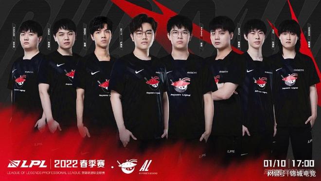 他将进入更 他将进入更